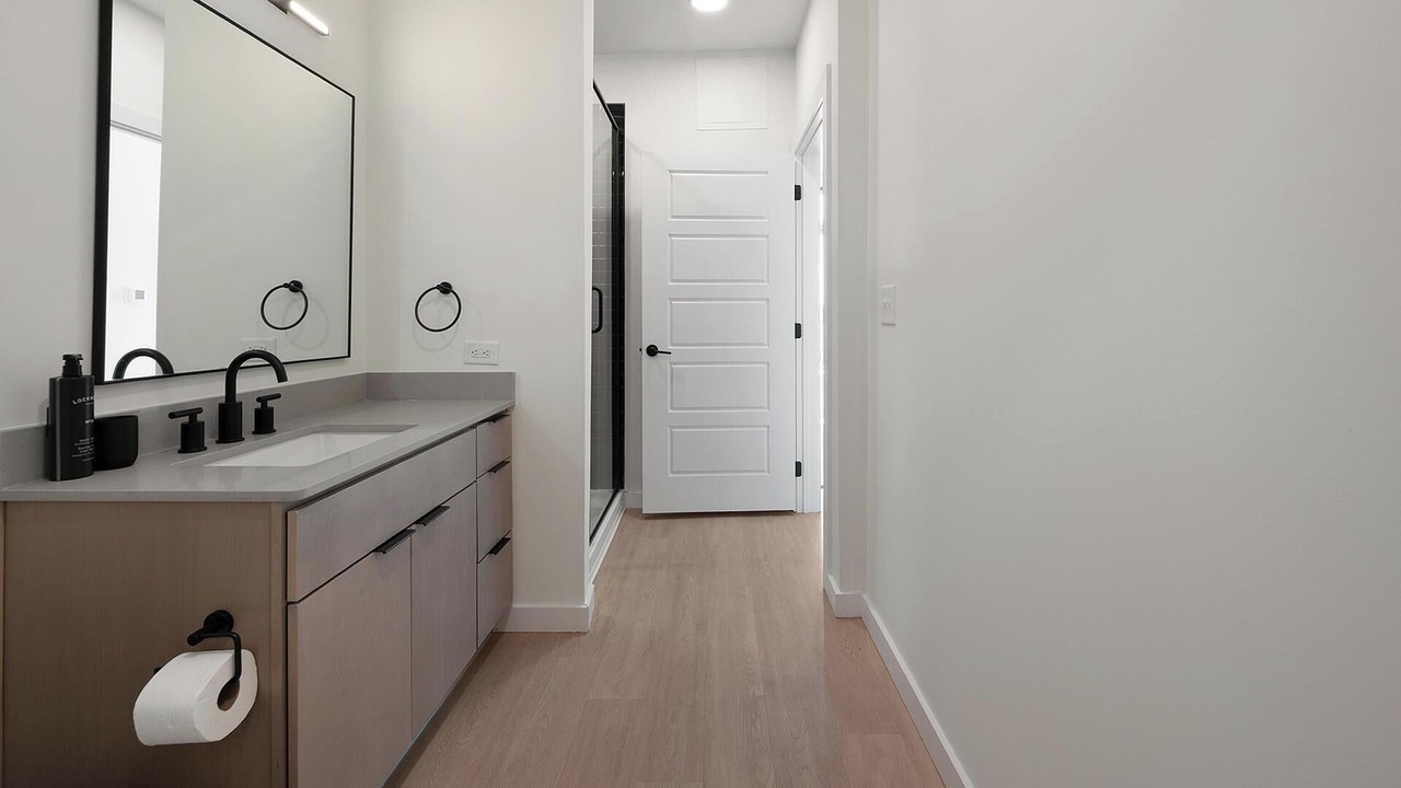 Photo of Bathroom in Eighth Avenue
