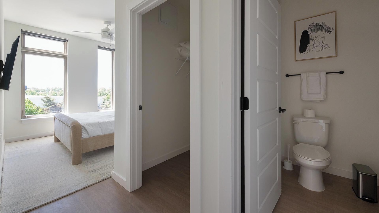 Photo of Bedroom in Eighth Avenue
