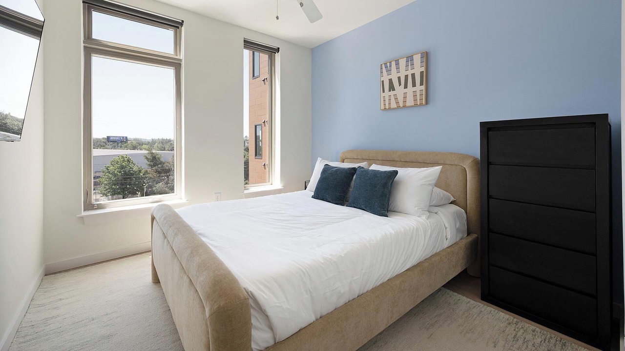 Photo of Bedroom in Eighth Avenue