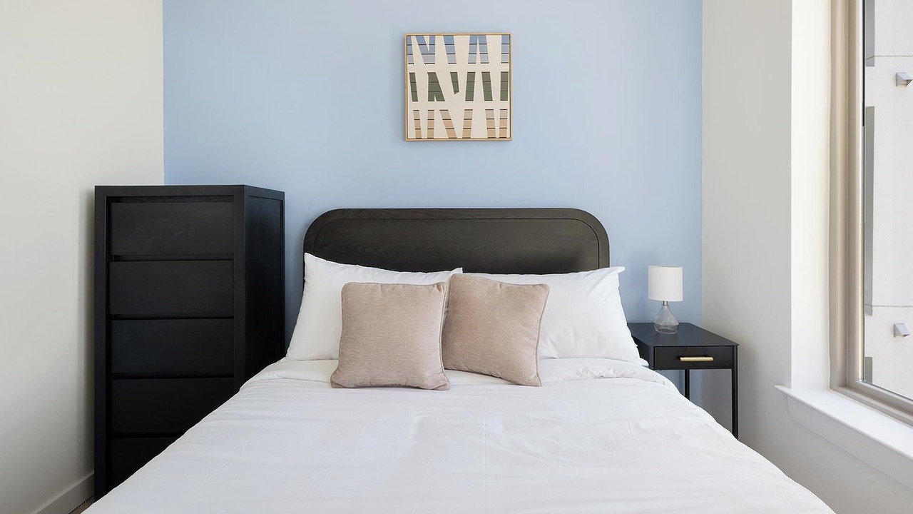 Photo of Bedroom in Eighth Avenue