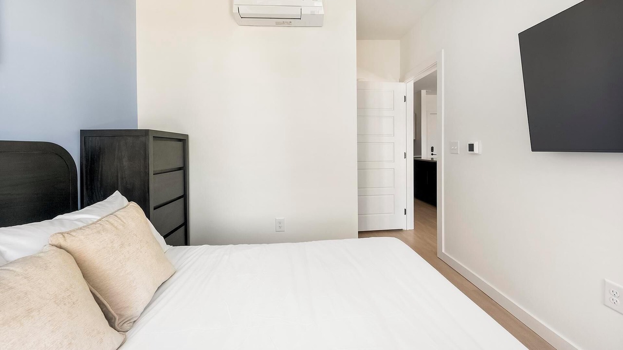Photo of Bedroom in Eighth Avenue