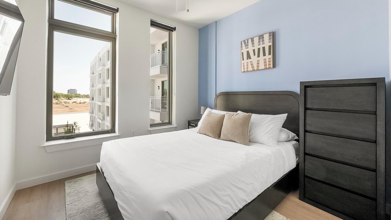 Photo of Bedroom in Eighth Avenue