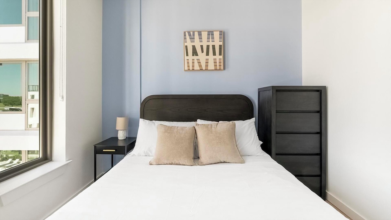 Photo of Bedroom in Eighth Avenue