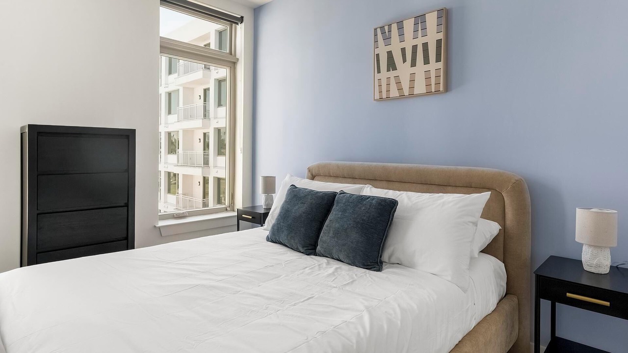 Photo of Bedroom in Eighth Avenue