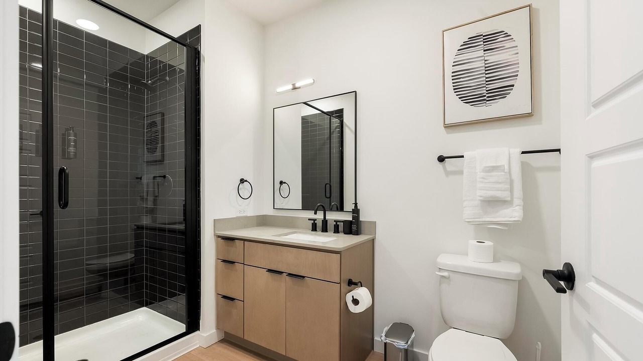 Photo of Bathroom in Eighth Avenue