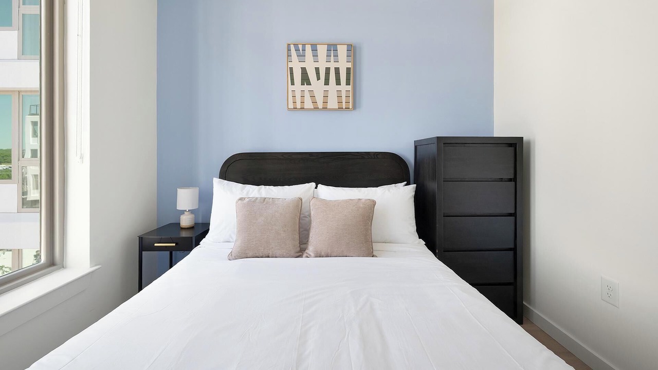 Photo of Bedroom in Eighth Avenue