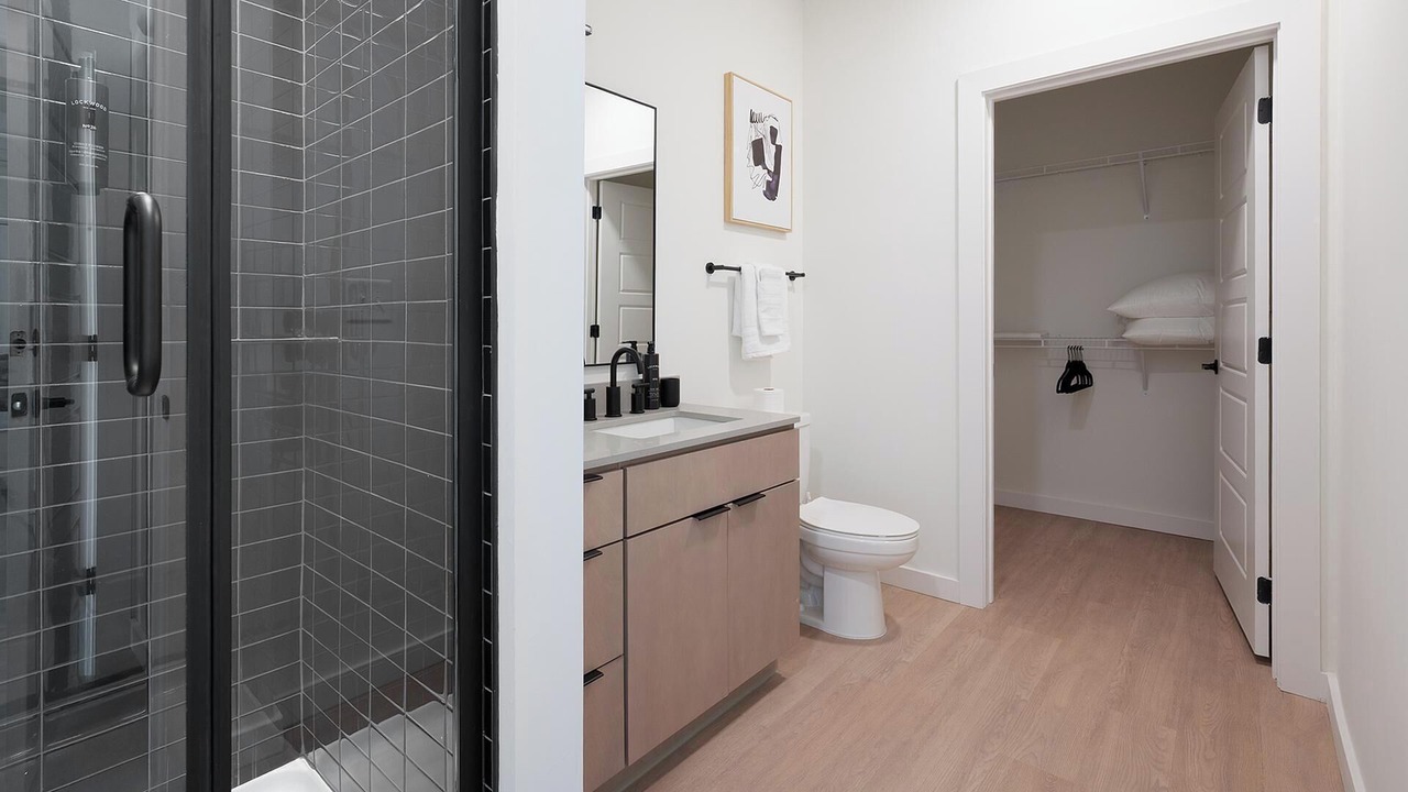 Photo of Bathroom in Eighth Avenue