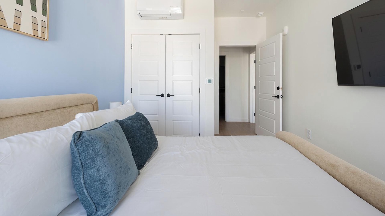 Photo of Bedroom in Eighth Avenue