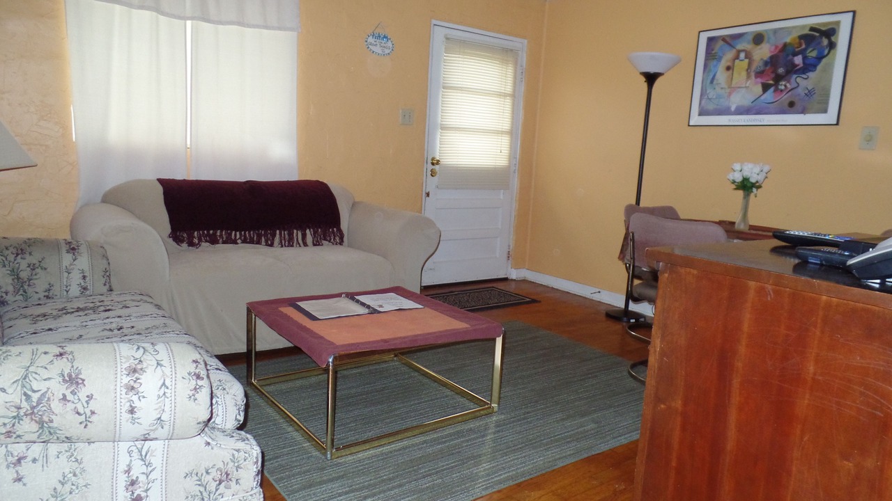 Photo of Livingroom in Chapel Hill