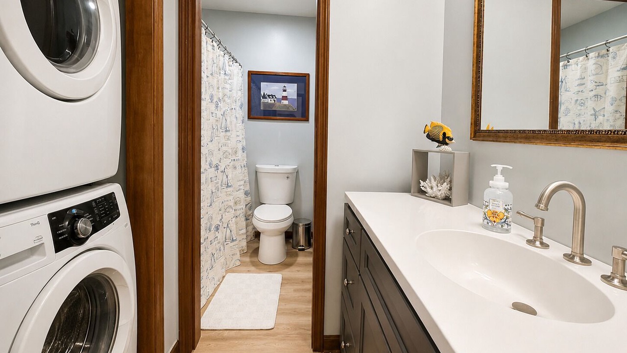 Photo of Bathroom in Myrtle Grove