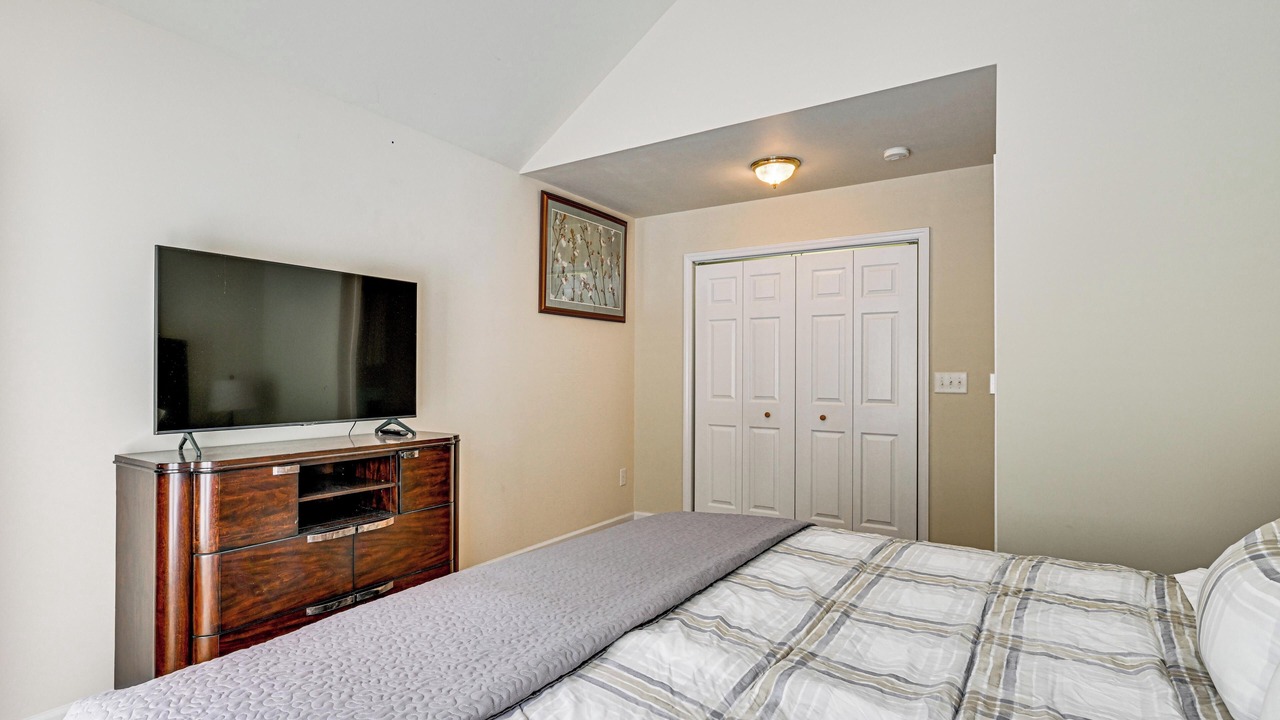 Photo of Bedroom in Southmont