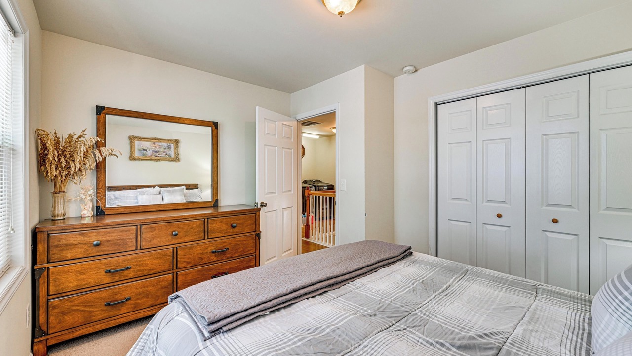 Photo of Bedroom in Southmont