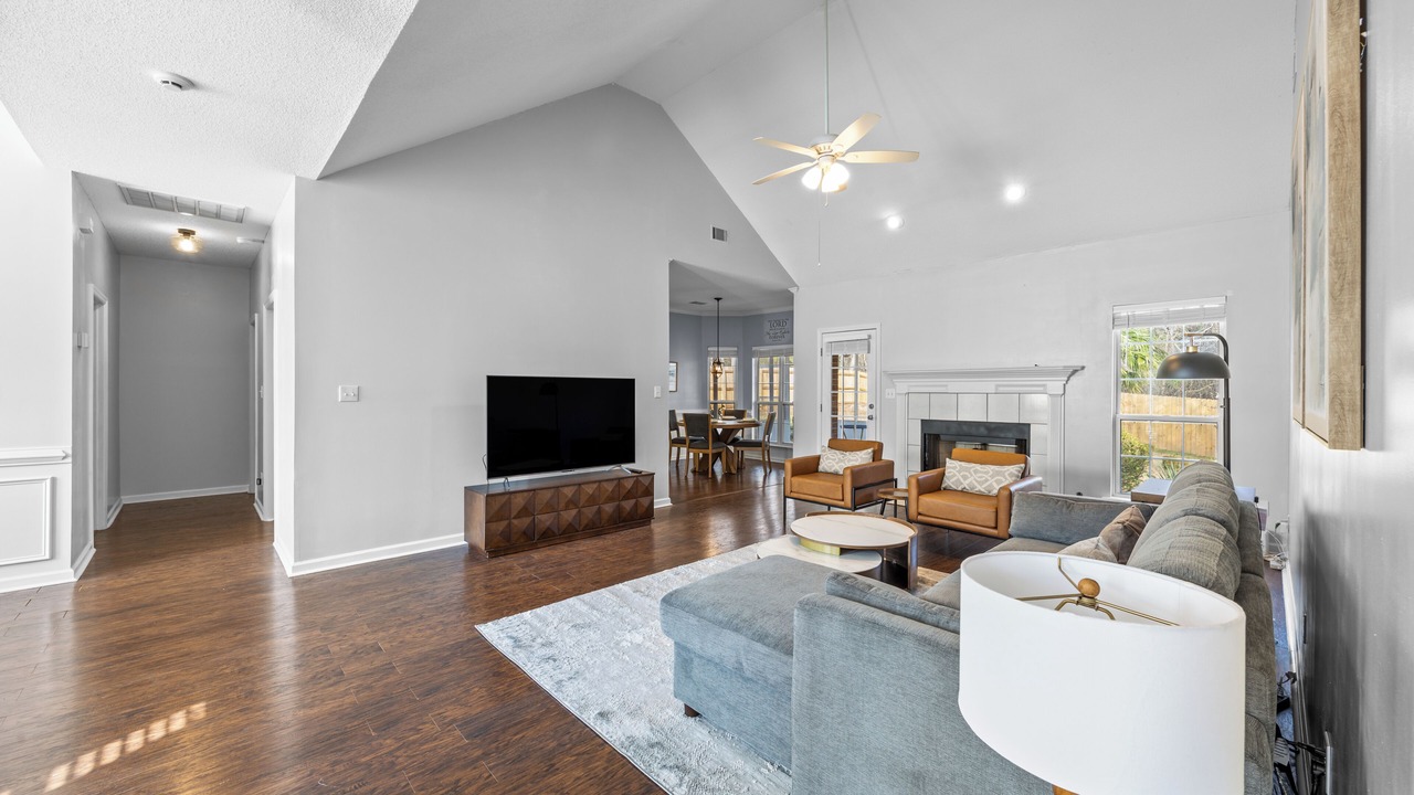 Photo of Livingroom in Martinez