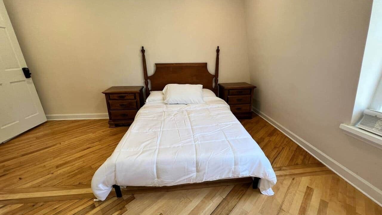 Photo of Bedroom in Fries
