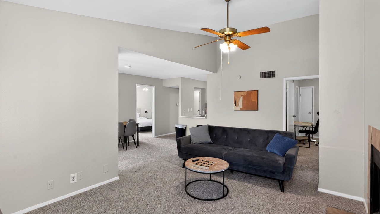 Photo of Livingroom in Donelson