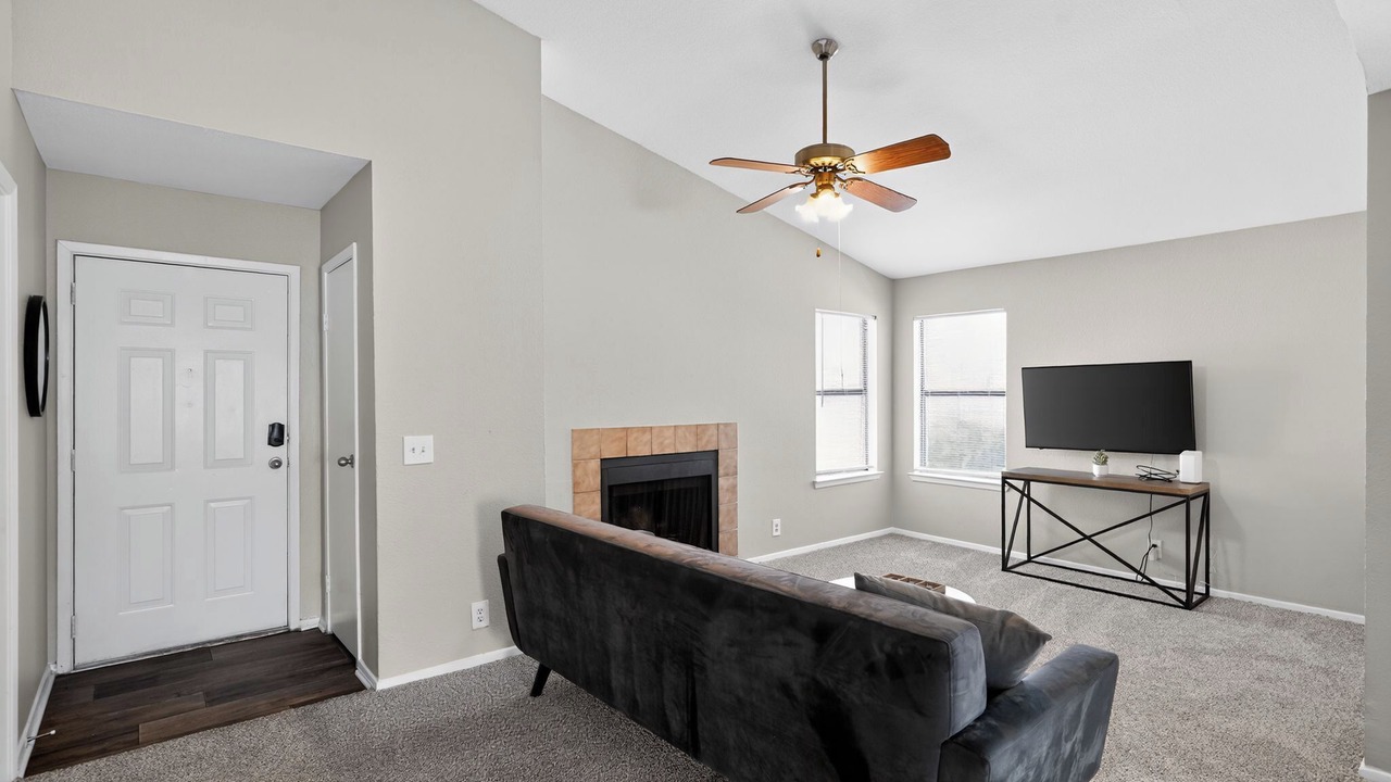 Photo of Livingroom in Donelson