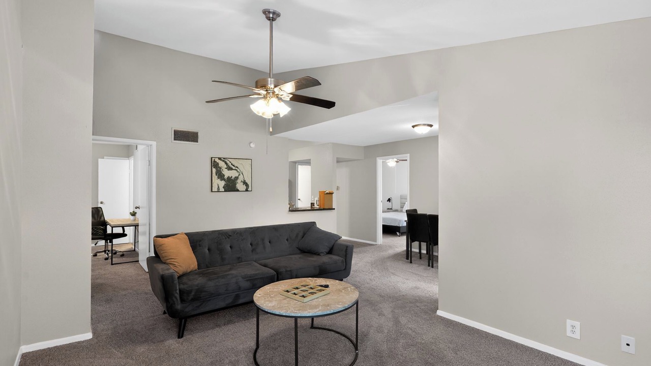 Photo of Livingroom in Donelson
