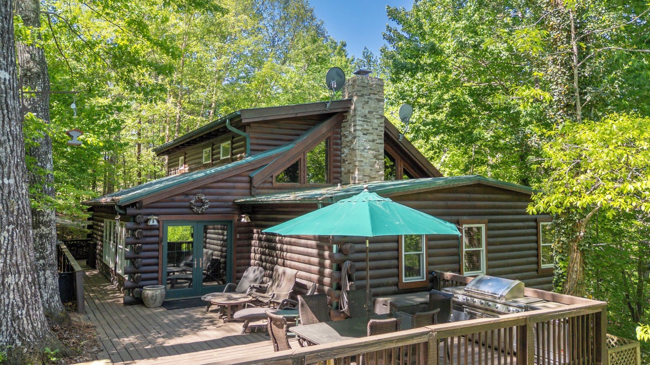 Photo of Patio Balcony in Lake Lure