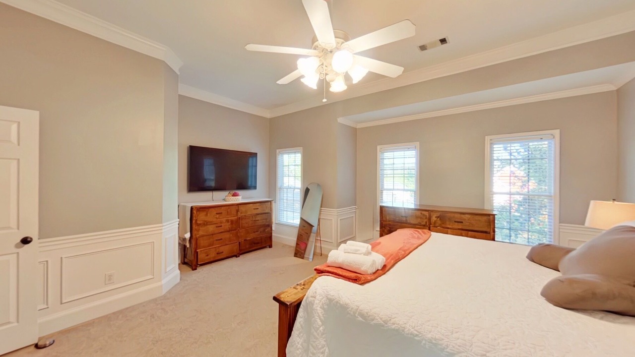 Photo of Bedroom in Evans