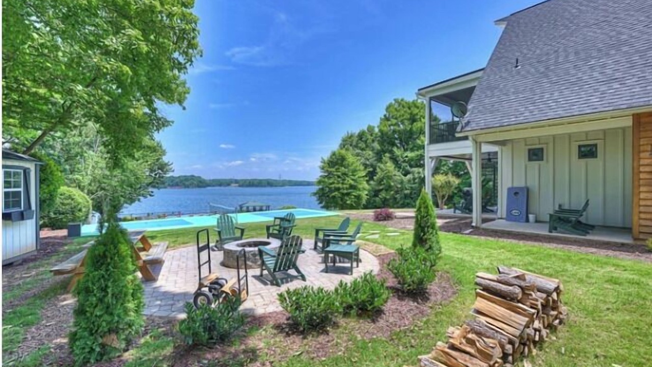 Photo of Outdoor in Lake Norman of Catawba