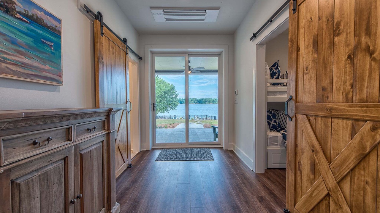 Photo of Bedroom in Lake Norman of Catawba