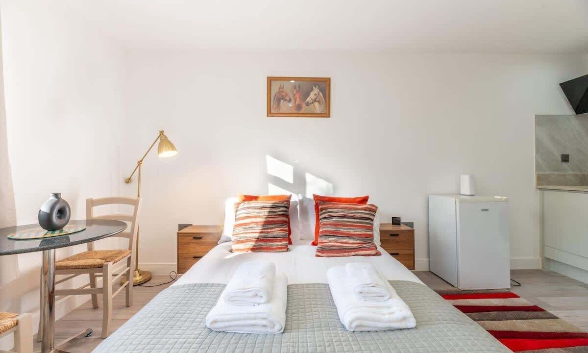 Photo of Bedroom in Epsom