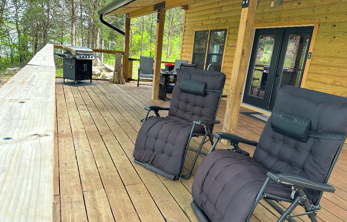 Photo of Patio Balcony in Chestnut Mound