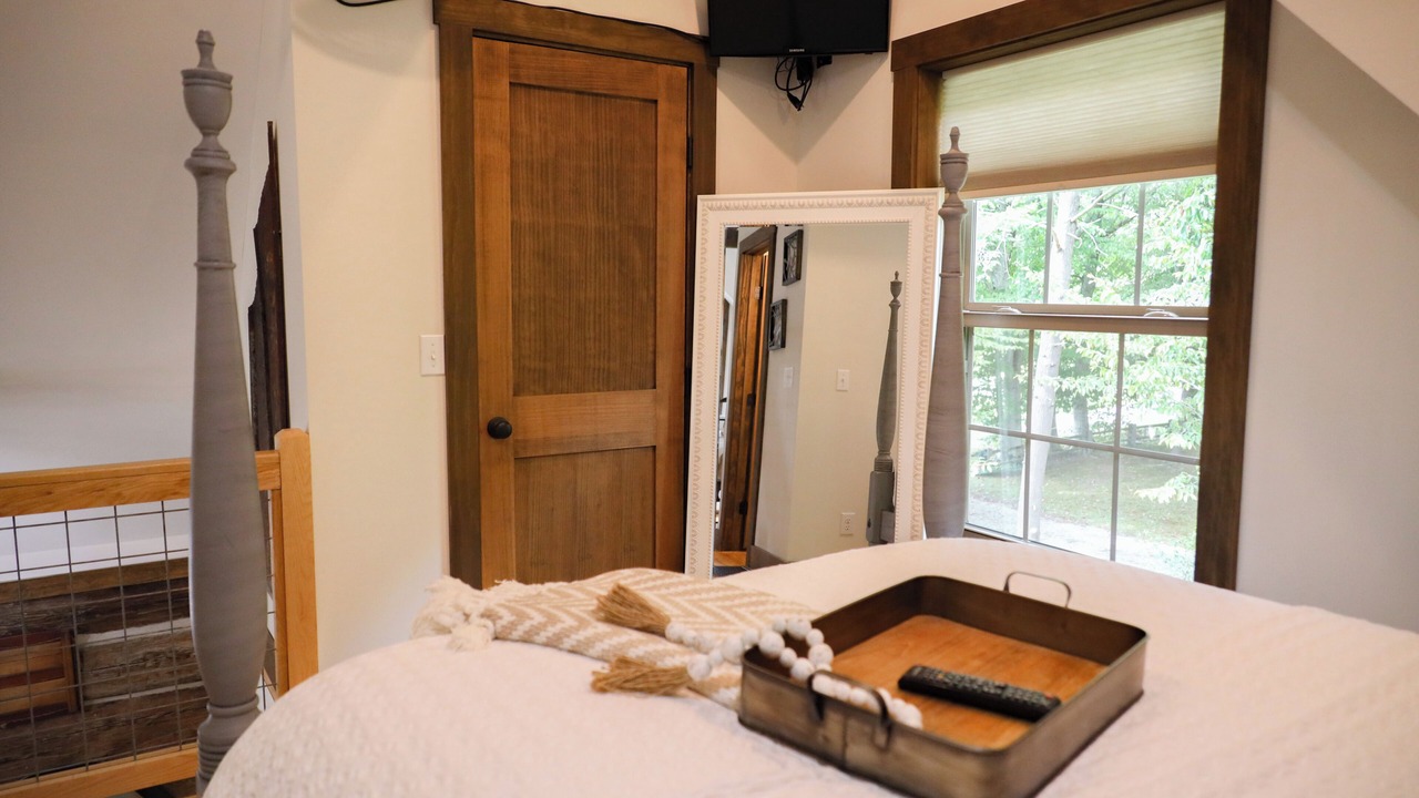 Photo of Bedroom in Weaverville