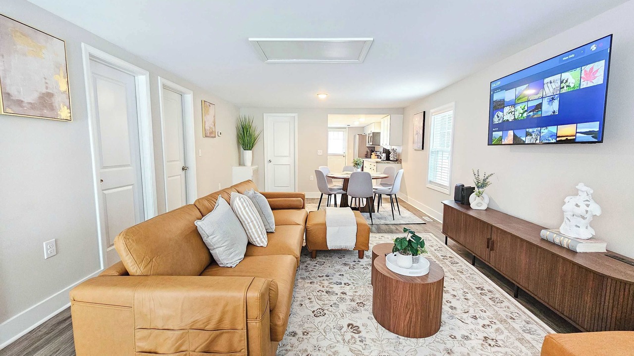 Photo of Livingroom in Burlington