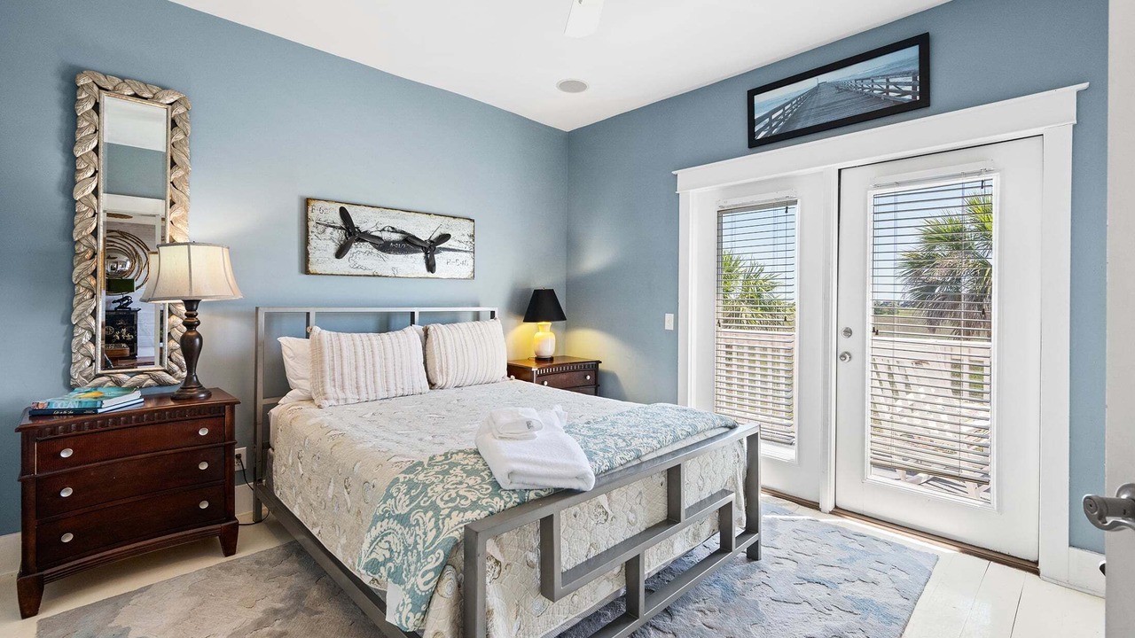 Photo of Bedroom in Oceanmarsh Subdivision