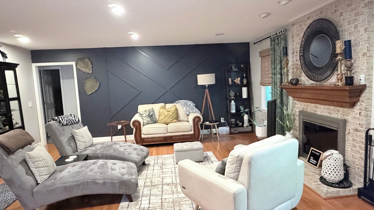 Photo of Livingroom in North Raleigh
