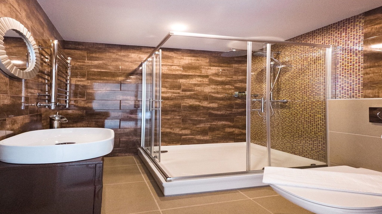 Photo of Bathroom in Newquay City Centre