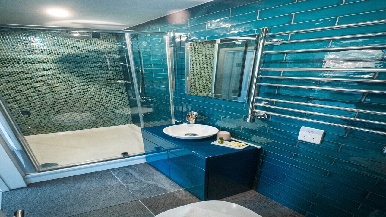 Photo of Bathroom in Newquay City Centre