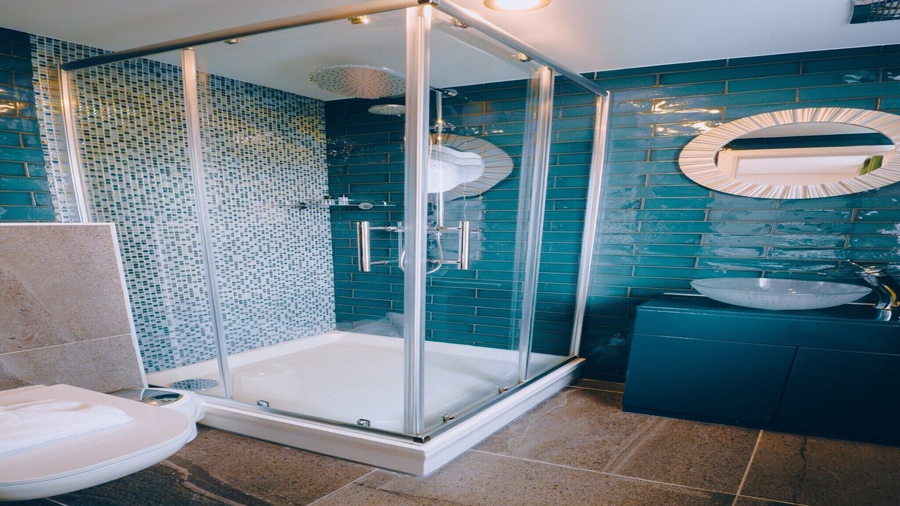 Photo of Bathroom in Newquay City Centre