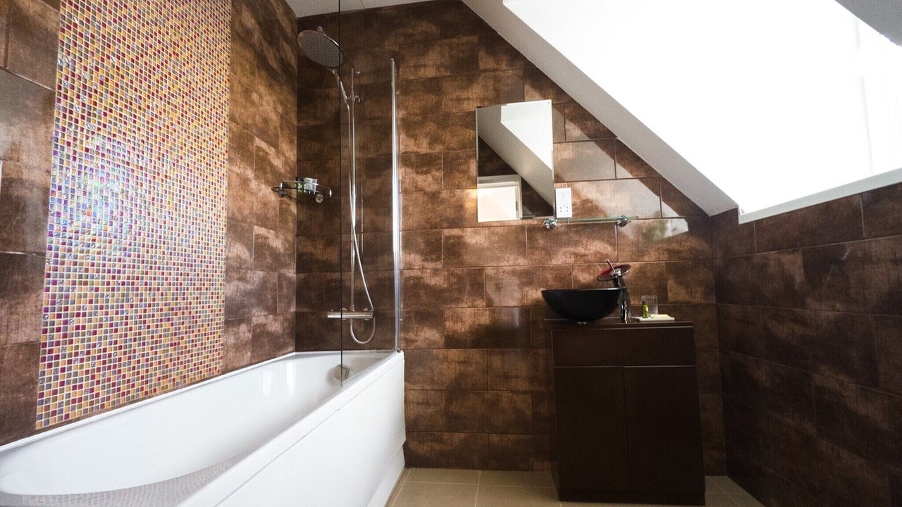 Photo of Bathroom in Newquay City Centre