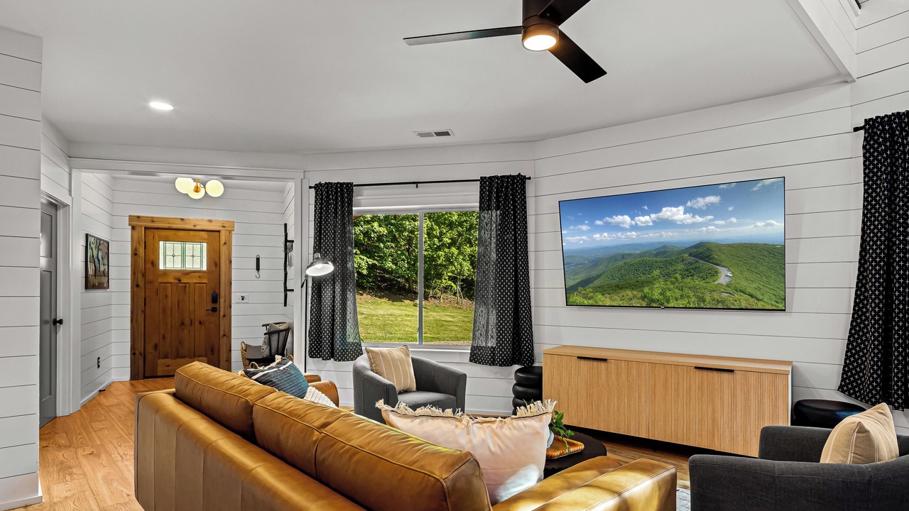 Photo of Livingroom in Leicester