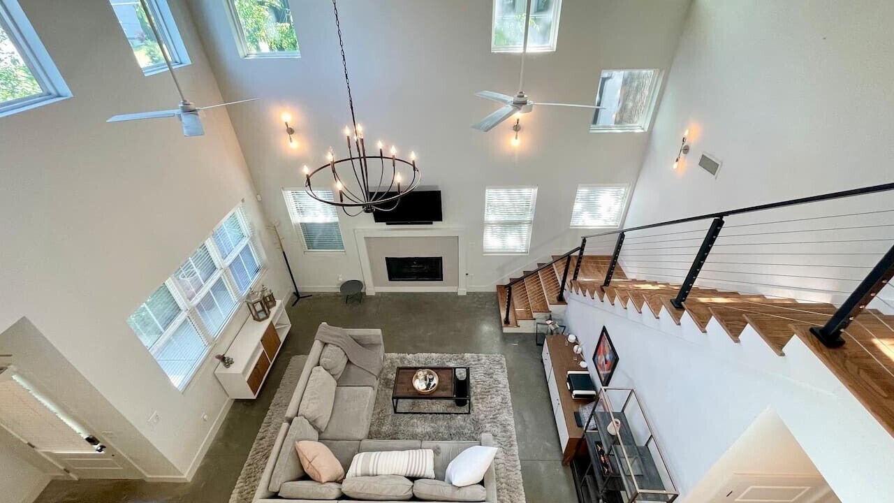 Photo of Livingroom in Shelby Hills