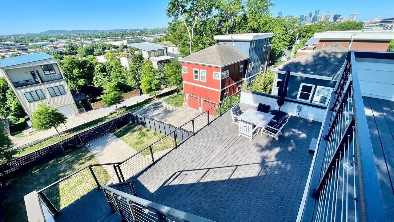 Photo of Outdoor in Shelby Hills