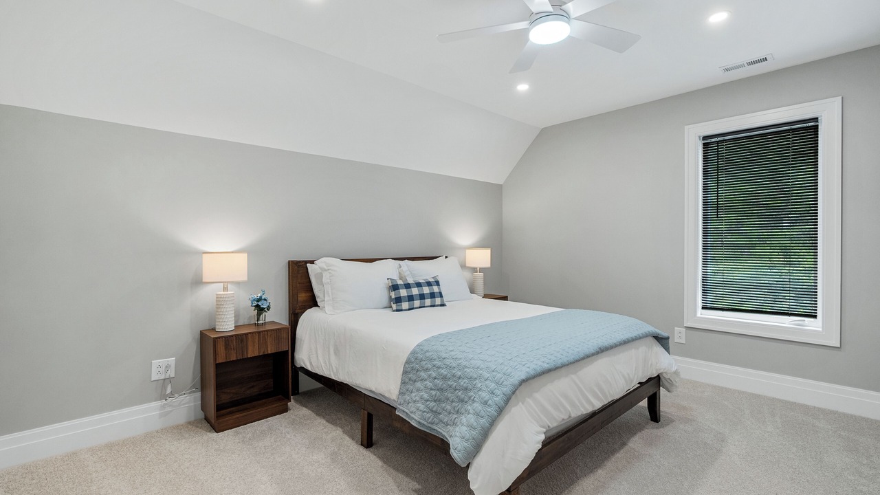Photo of Bedroom in Seneca
