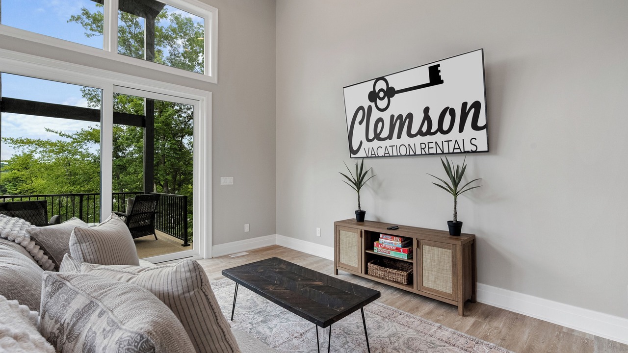 Photo of Livingroom in Seneca