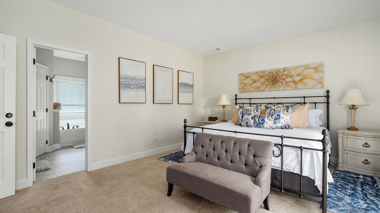 Photo of Bedroom in Salem