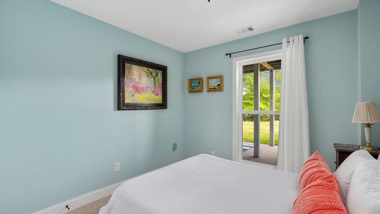 Photo of Bedroom in Salem