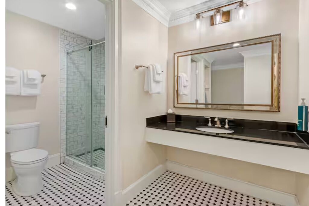 Photo of Bathroom in French Quarter