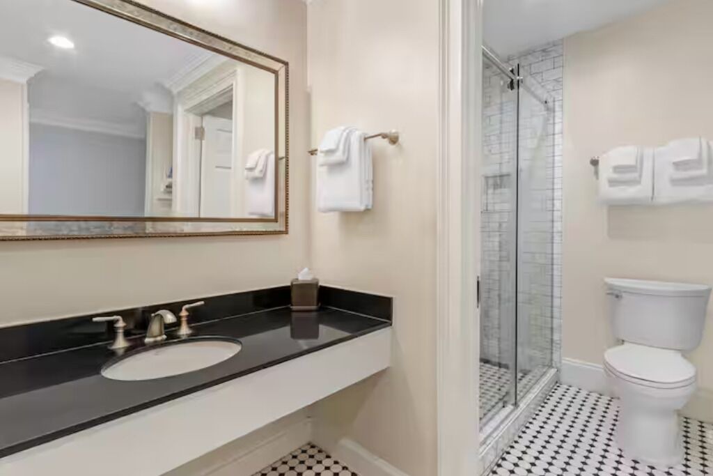 Photo of Bathroom in French Quarter