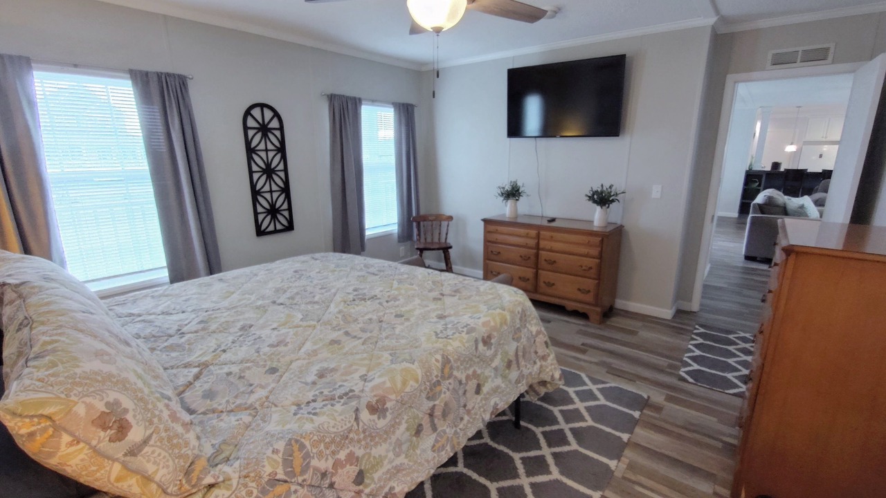 Photo of Bedroom in Harkers Island