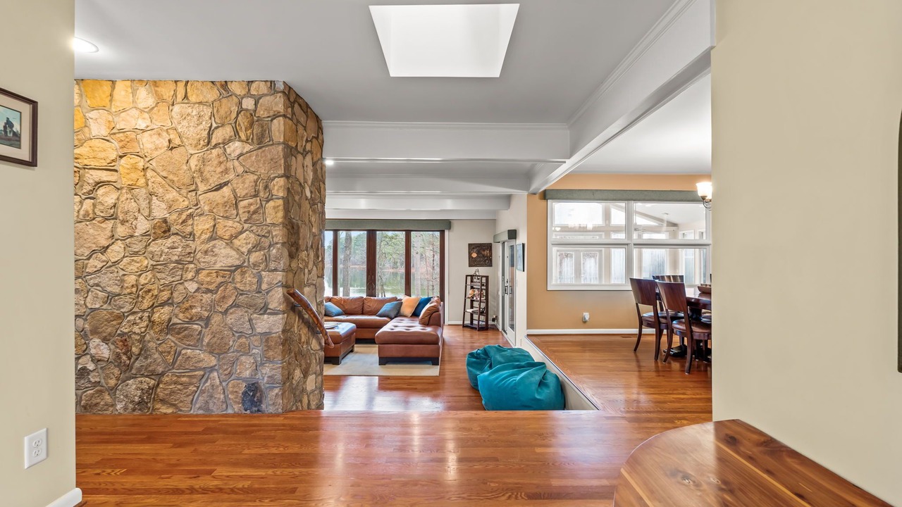 Photo of Livingroom in Jamestown
