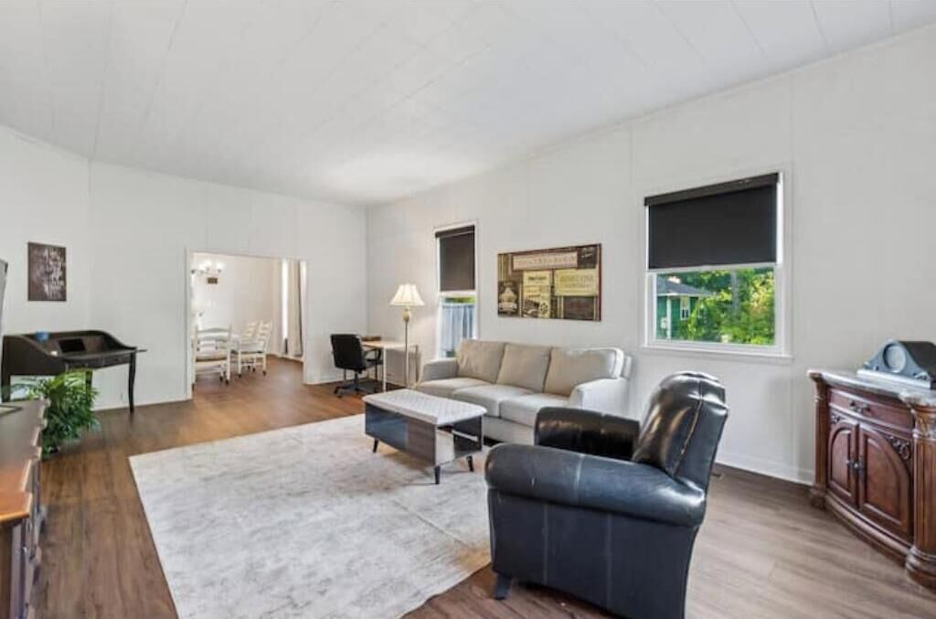 Photo of Livingroom in Leeds