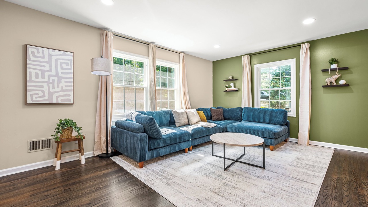 Photo of Livingroom in Northeast Raleigh