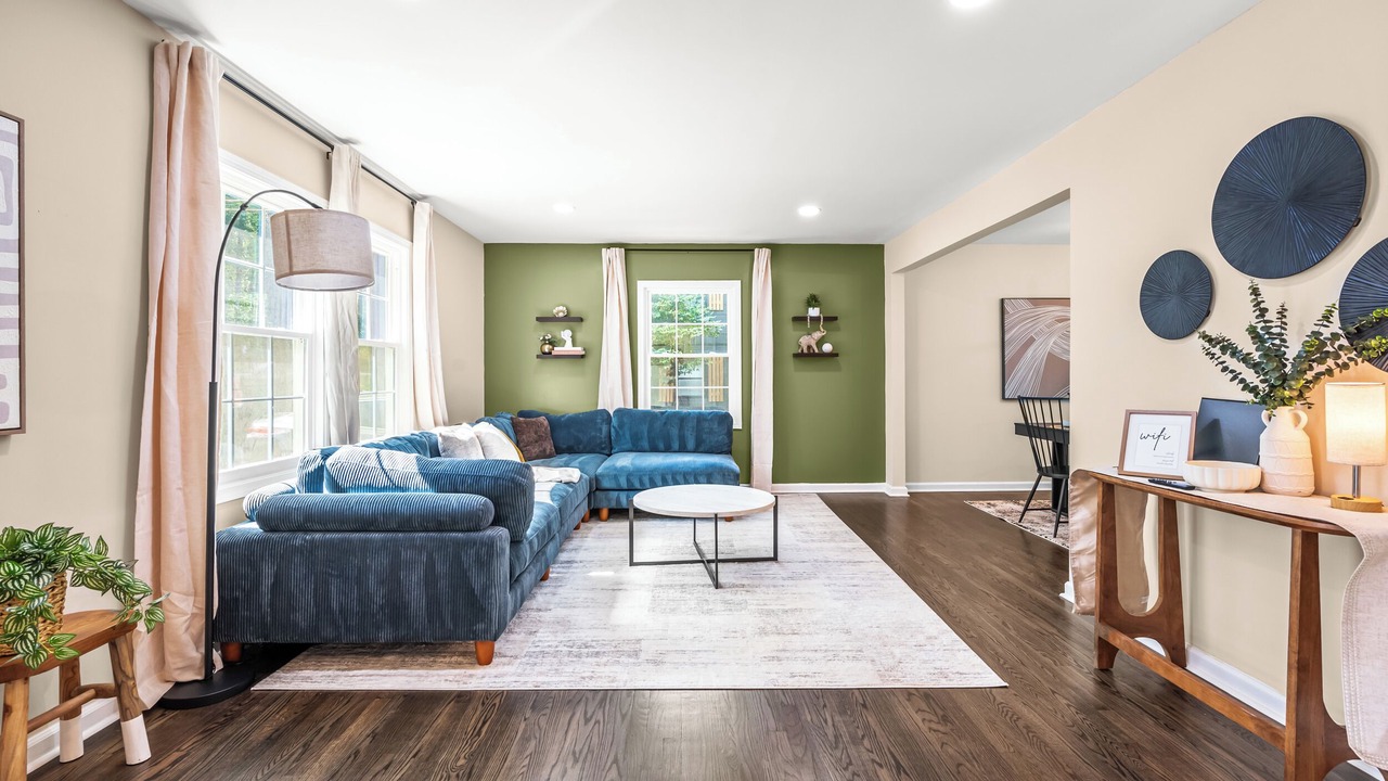 Photo of Livingroom in Northeast Raleigh