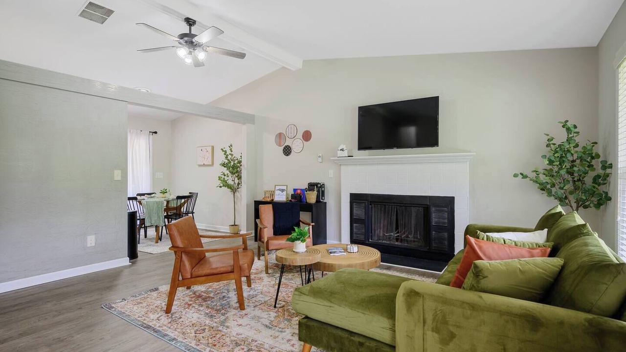 Photo of Livingroom in Cary